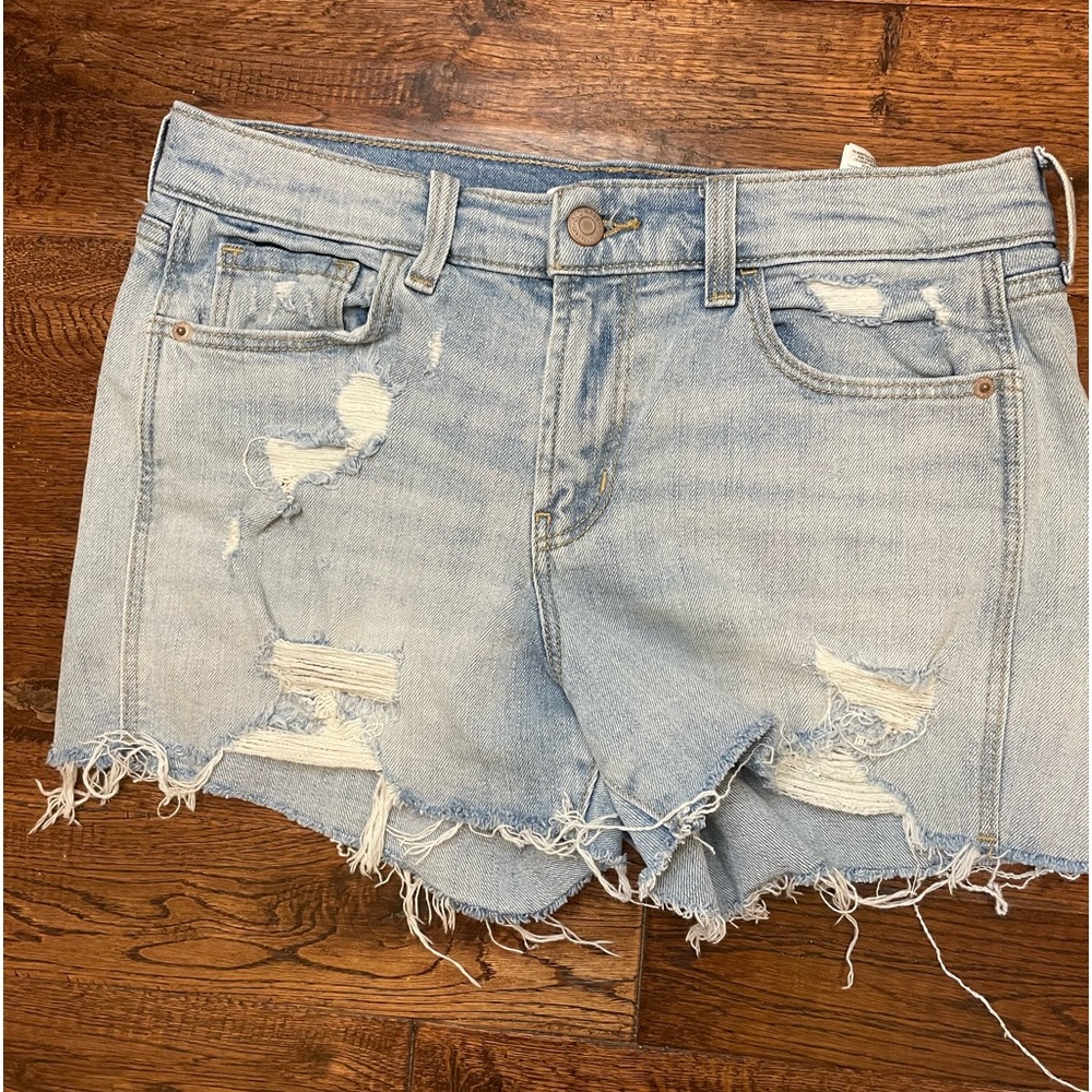 Old Navy Mid-Rise Boyfriend Jean Shorts